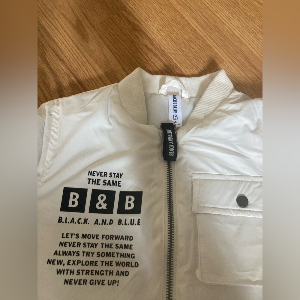 Jacket for boy 4 - Picture 2 of 4